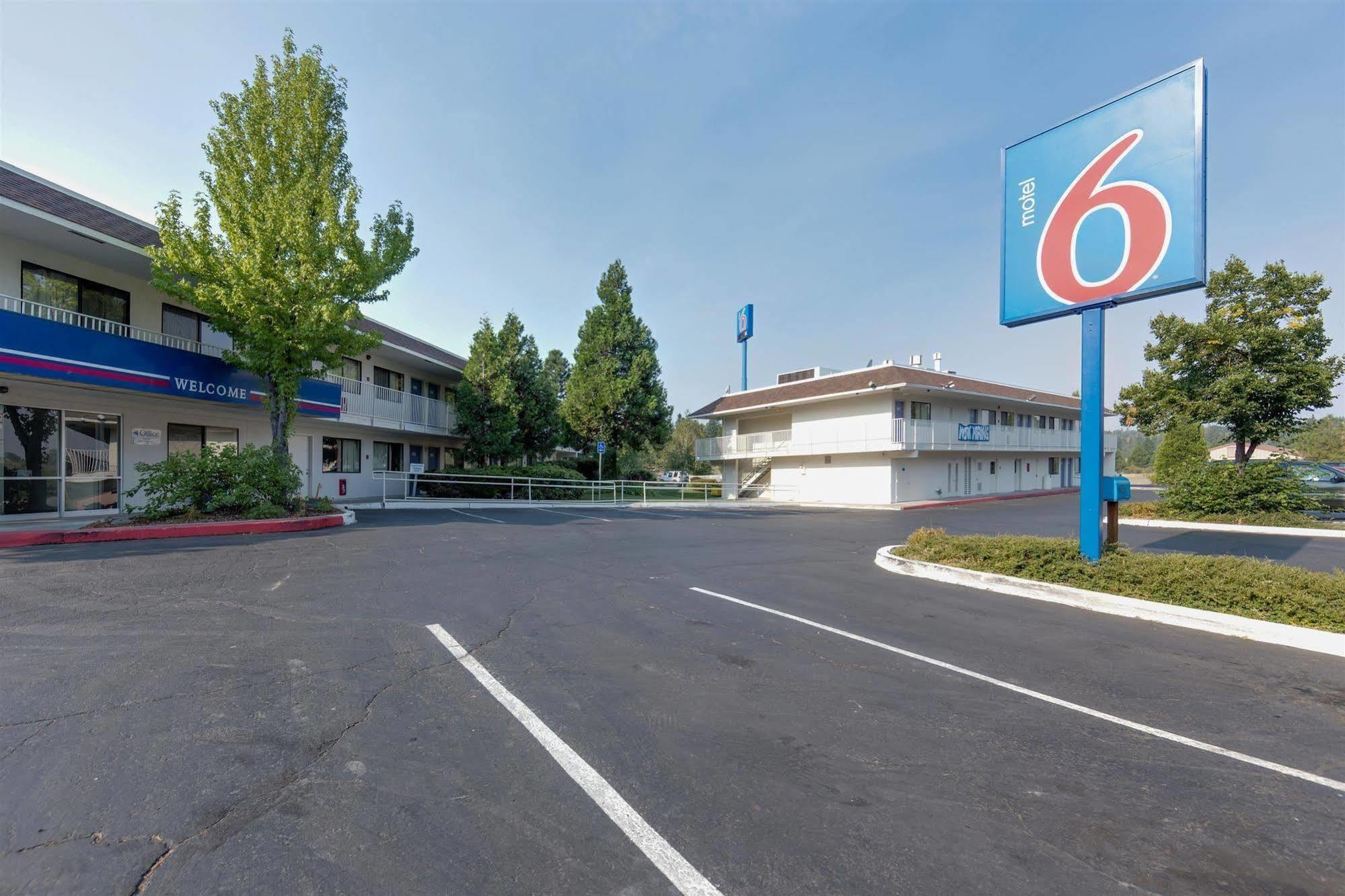 Motel 6 Weed - Mount Shasta Exterior photo