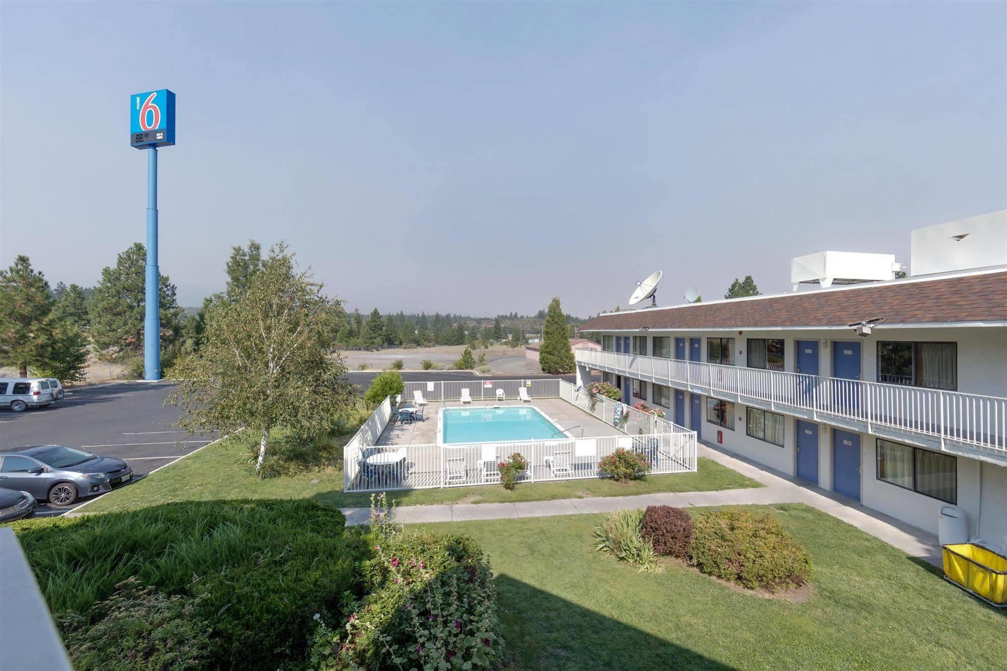 Motel 6 Weed - Mount Shasta Exterior photo