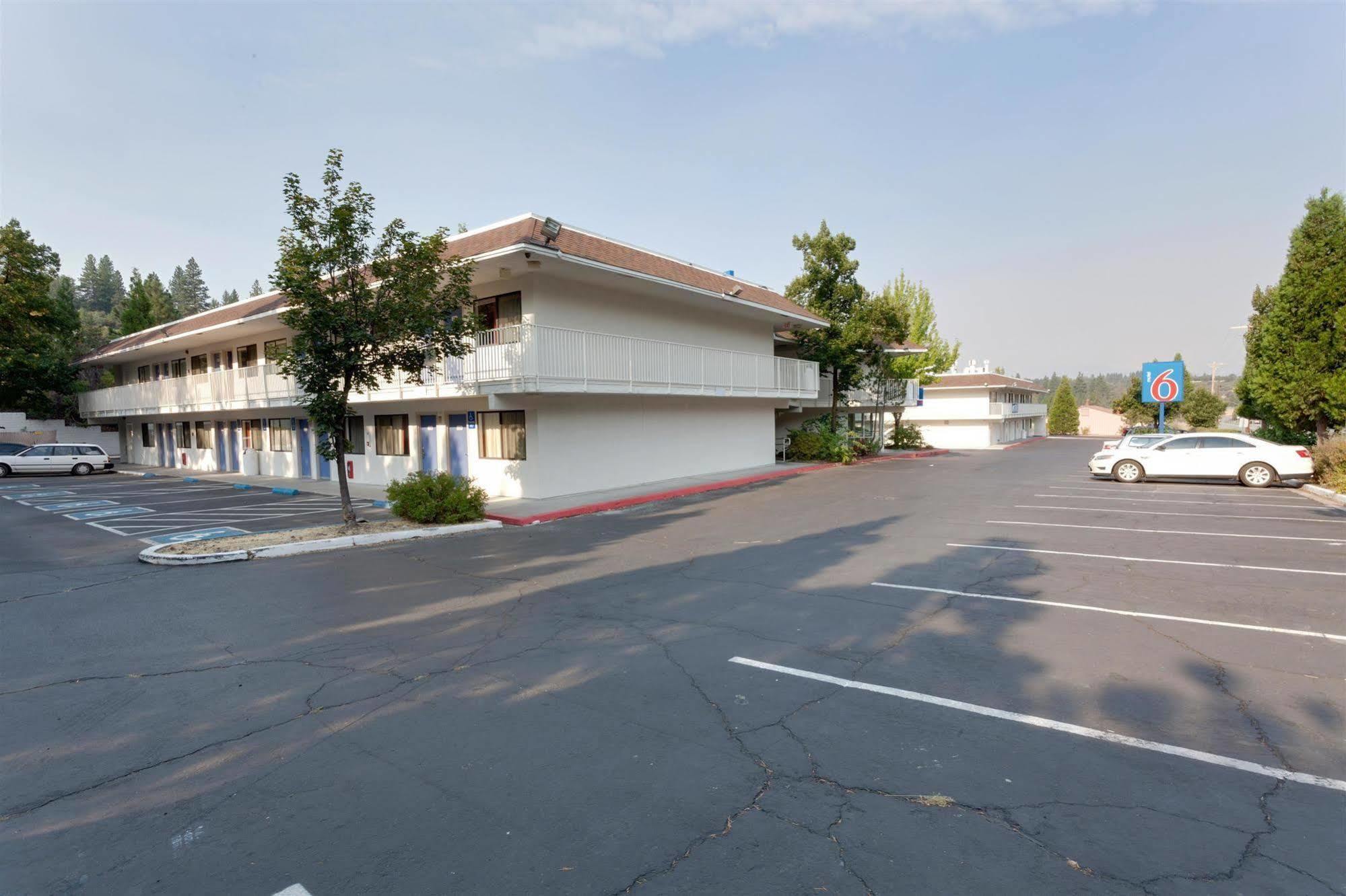 Motel 6 Weed - Mount Shasta Exterior photo